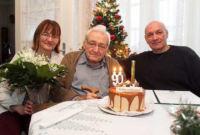 90_eves_171220ml_1.jpg