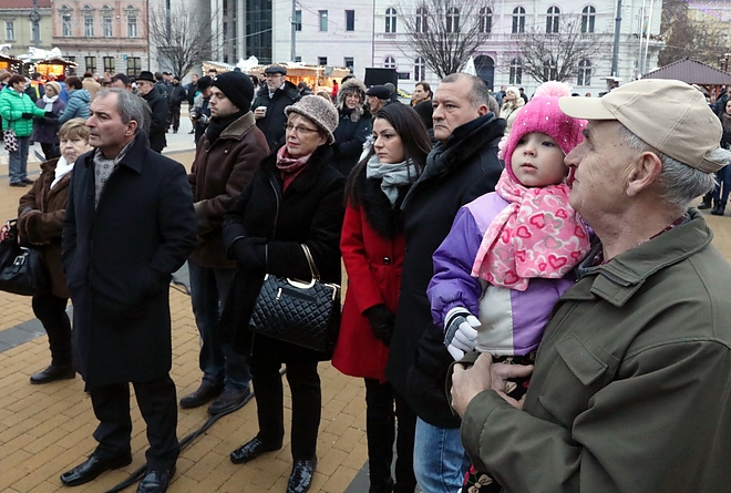 adventi_gyertyagyujtas_171223ml_10.jpg
