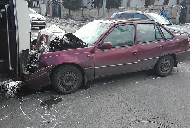 baleset_busz_auto_szilagyi_levay.jpg
