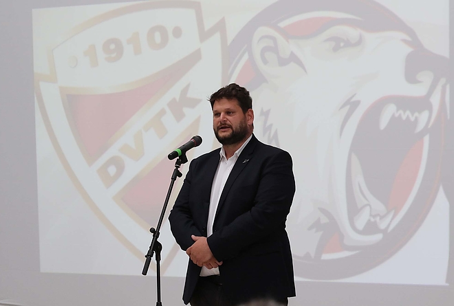 jegesmedvek_dvtk_evzaro_180606_ja_30.jpg jegesmedvek_dvtk_evzaro_180606_ja_30.jpg