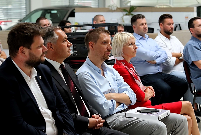 jegesmedvek_dvtk_evzaro_180606_ja_8.jpg jegesmedvek_dvtk_evzaro_180606_ja_8.jpg