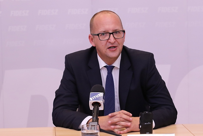 nagy_akos_jelotbemutato_180601_ja_11.jpg nagy_akos_jelotbemutato_180601_ja_11.jpg