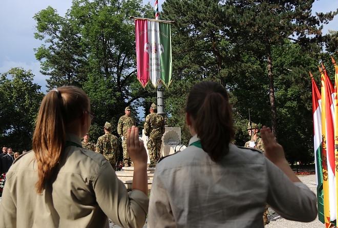 nemzeti_osszetartozas_nap_180604ml_16.jpg nemzeti_osszetartozas_nap_180604ml_16.jpg