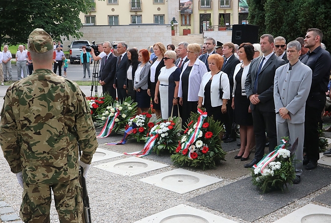nemzeti_osszetartozas_nap_180604ml_21.jpg nemzeti_osszetartozas_nap_180604ml_21.jpg