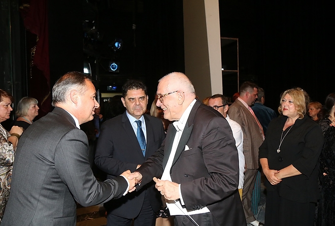 operafesztival_kiss_janos_koccintas.jpg operafesztival_kiss_janos_koccintas.jpg