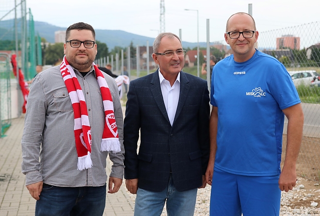 dvtk_szurkolo_foci_180707ml_1.jpg