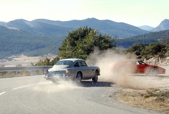 james_bond_aston_martin_3.jpg