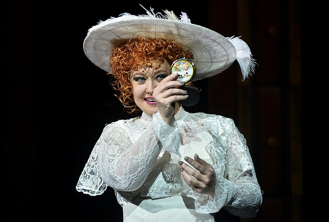 hello_dolly_nadasi_szinhaz.jpg