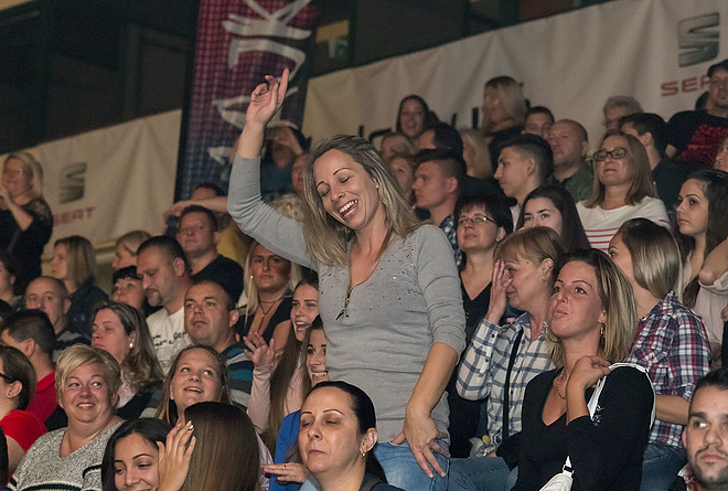 majka_arena_show_miskolcon20181110_bl_009_web.jpg