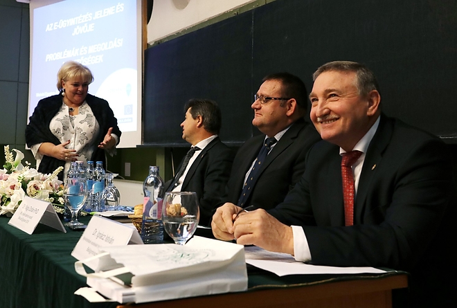 egyetem_e_ugyintezes_181206ml_1.jpg