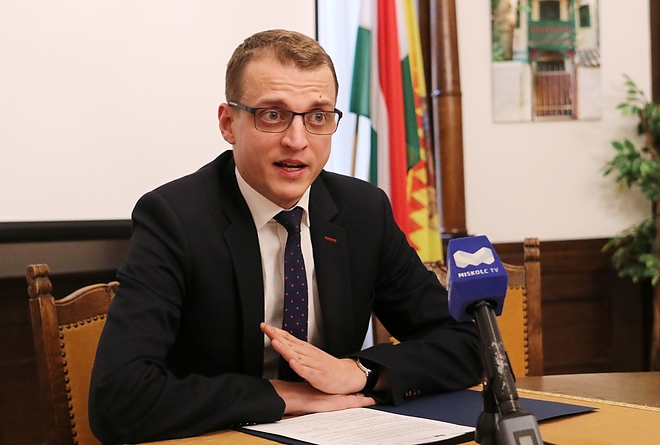 sjatotajekoztato_palyazat_181211ml_2.jpg