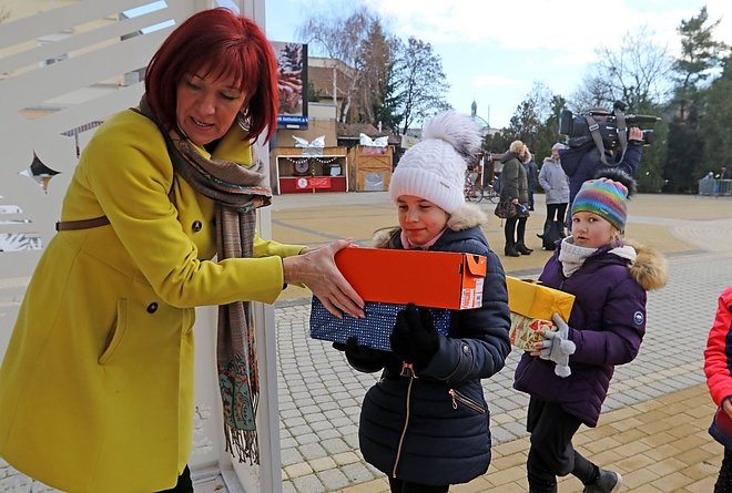 szabo_lorinc_iskola_szeretetdoboz_181211_ja_10.jpg