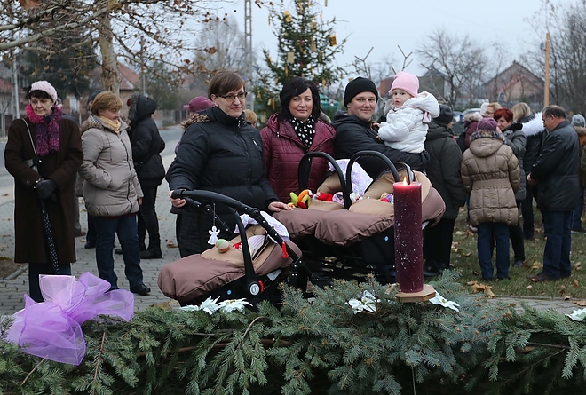 szirma_advent_181202_ja_28.jpg szirma_advent_181202_ja_28.jpg