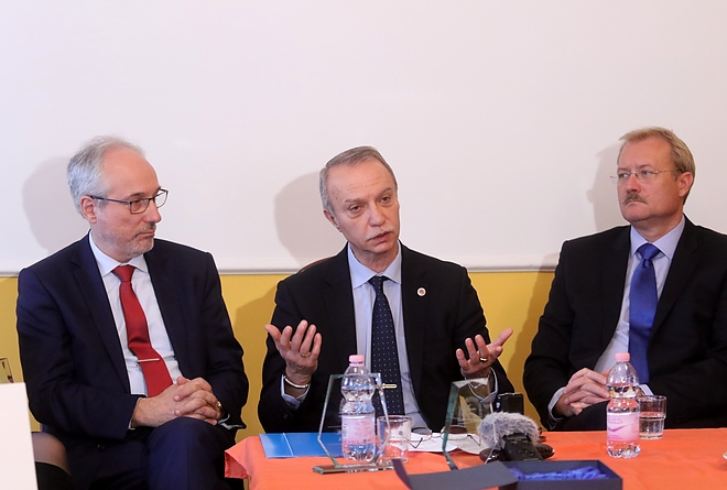 megyei_korhaz_muszeratado_ja_20.jpg