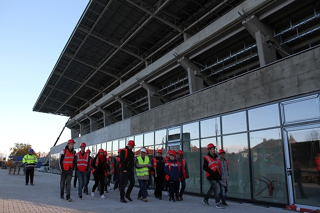 dvtk_stadion_latogatas_171030_ja19.jpg