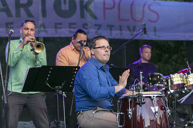 fesztivalzaro_salsa_utcabal_a_barrio_latinoval_20180617_bl_002_web.jpg