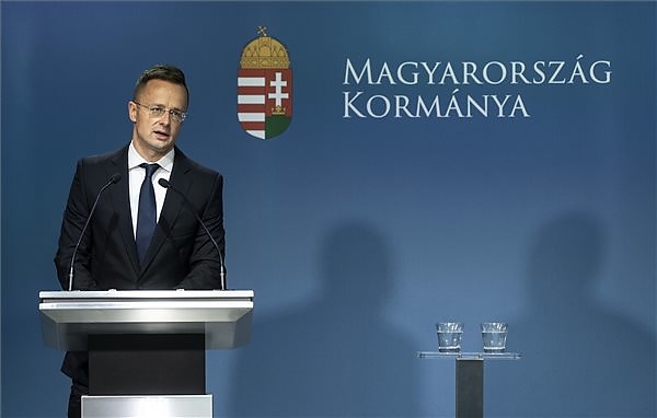 szijjarto_2.jpg