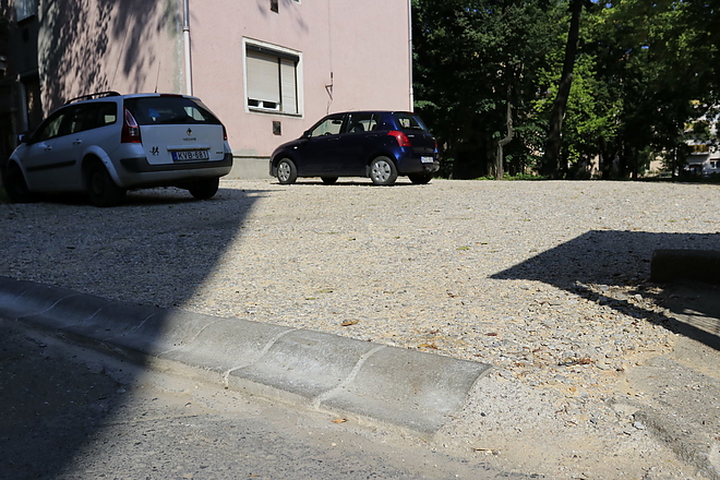 parkolo_20180823_vcs_7.jpg parkolo_20180823_vcs_7.jpg