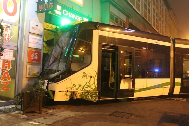 villamos_baleset_batohaz_16.jpg