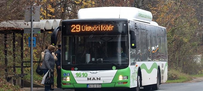 29es_busz_mvk.jpg 29es_busz_mvk.jpg
