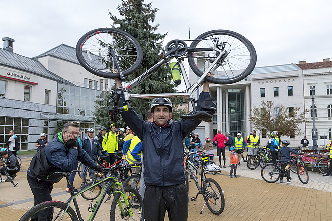 critical_mass_20180922_bl_037_web.jpg critical_mass_20180922_bl_037_web.jpg