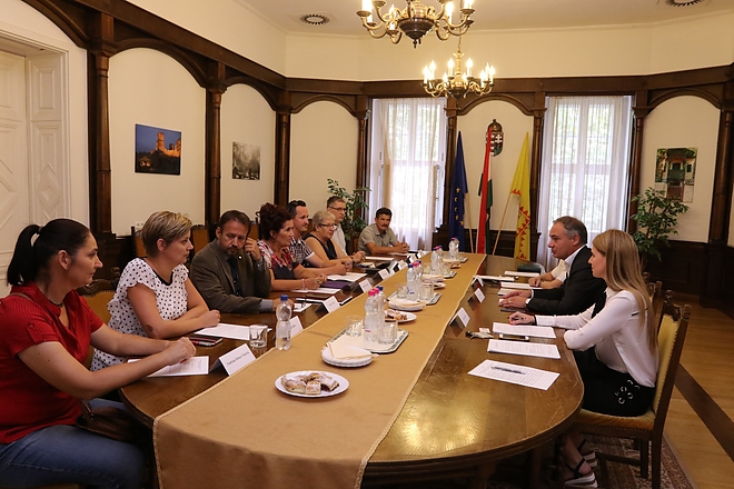 eselyegyenlosegi_tanacs_180906_ja_3.jpg eselyegyenlosegi_tanacs_180906_ja_3.jpg