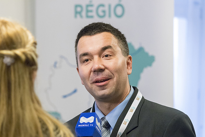 edesanya_es_a_kuldetes_minikonferencia_20181027_bl_001_web.jpg