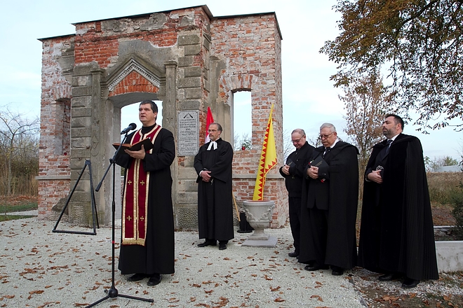 katonetemeto_181029ml_18.jpg