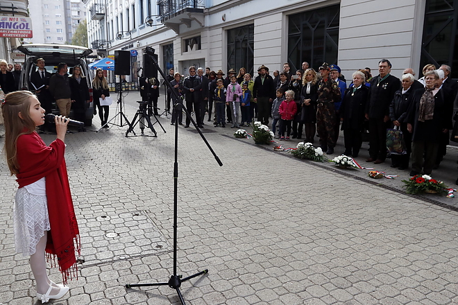 misley_emese_emlektabla_20181023_vcs_06.jpg