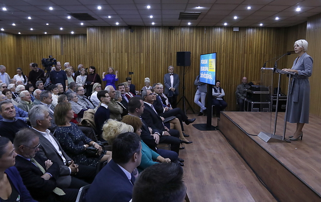 varga_judit_20181029_vcs_03.jpg varga_judit_20181029_vcs_03.jpg