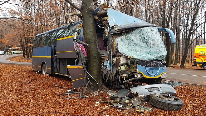 busz_baleset_kekesteto.jpg