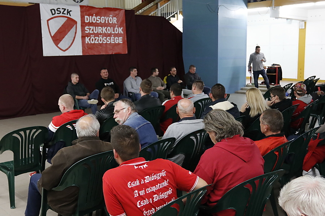 szurkoloi_anket_20181108_vcs_04.jpg