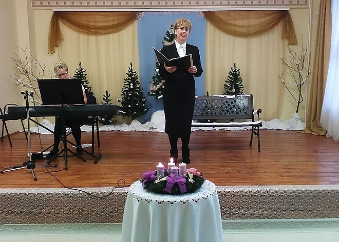 aranykor_gyertyagyujtas_advent_181207_3.jpg