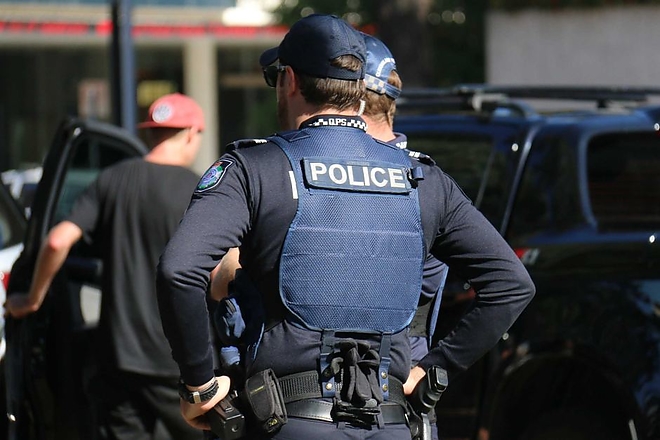 queensland_ausztralia_lovoldozes_rendor.jpg