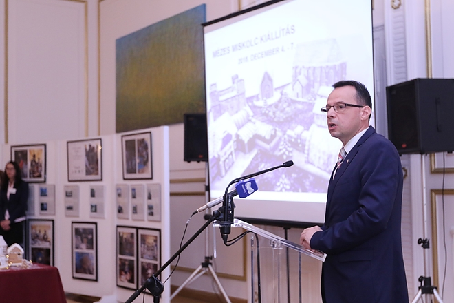 szimbiozis_181203_ja_7.jpg