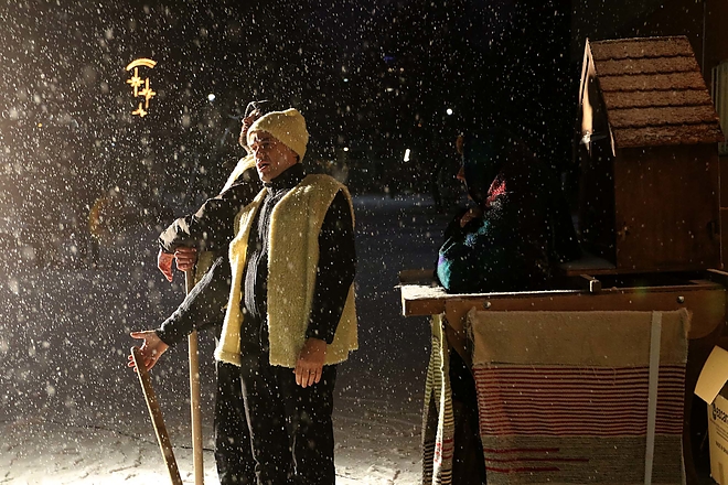 vorosmarty_karacsony_181215_ja_16.jpg vorosmarty_karacsony_181215_ja_16.jpg