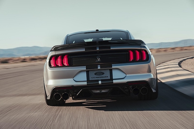 ford_mustang_shelby5003.jpg