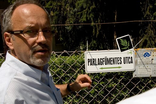 parlagmentes.jpg