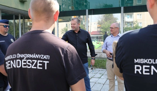 Rendkívüli akció az Avason. Fotó: Juhász Ákos