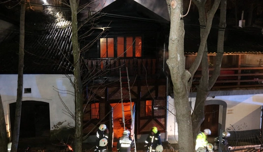 Kiégett egy avasi borház 