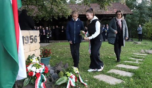 1956 - megemlékezés Görömbölyön 