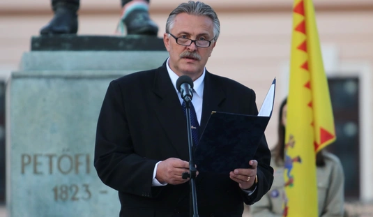 1956-os megemlékezés a Petőfi téren 