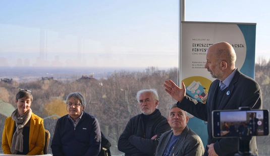 A kilátóban a kilátóról 