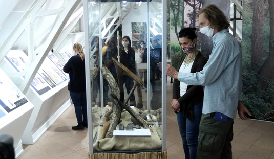 A sziklától a kőbaltáig, az erdőtől a sivatagig - kiállításmegnyitó 