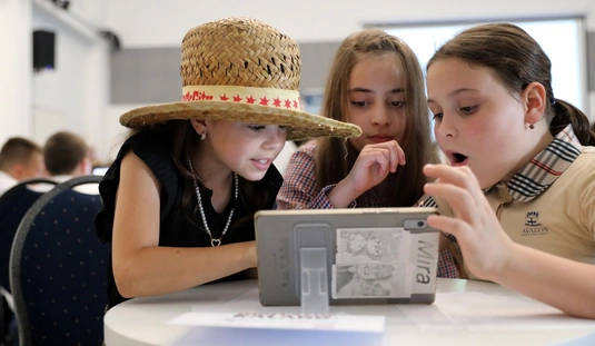 Az Avalon Nemzetközi Iskolában került megrendezésre a Nagy Digitális Kaland verseny 