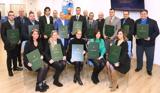 Mesterek avatása a Bokikban 