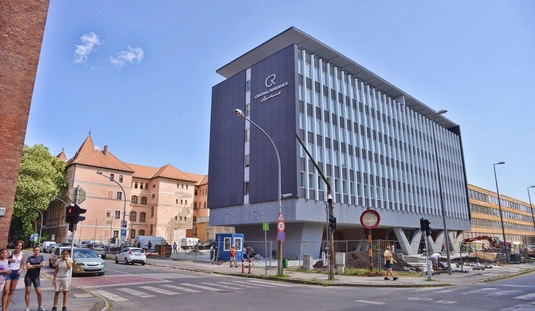 Véghajrában a Leánykollégium felújítása 