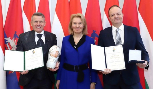 Díjátadó a vármegyeházán 