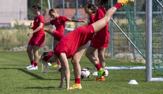 DVTK női labdarúgócsapat első edzése 