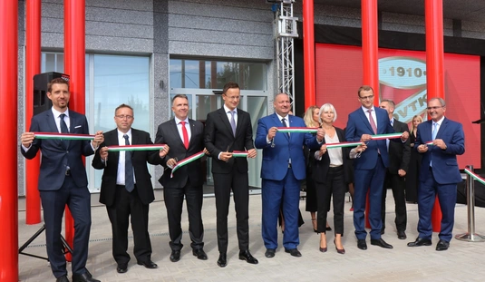 DVTK sportegészségügyi központ és birkózócsarnok átadása 